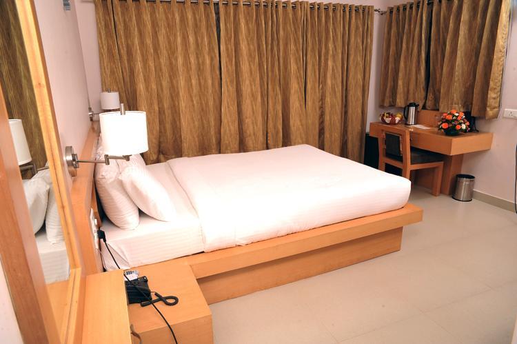 La Promenade Hotel Kovalam Bagian luar foto